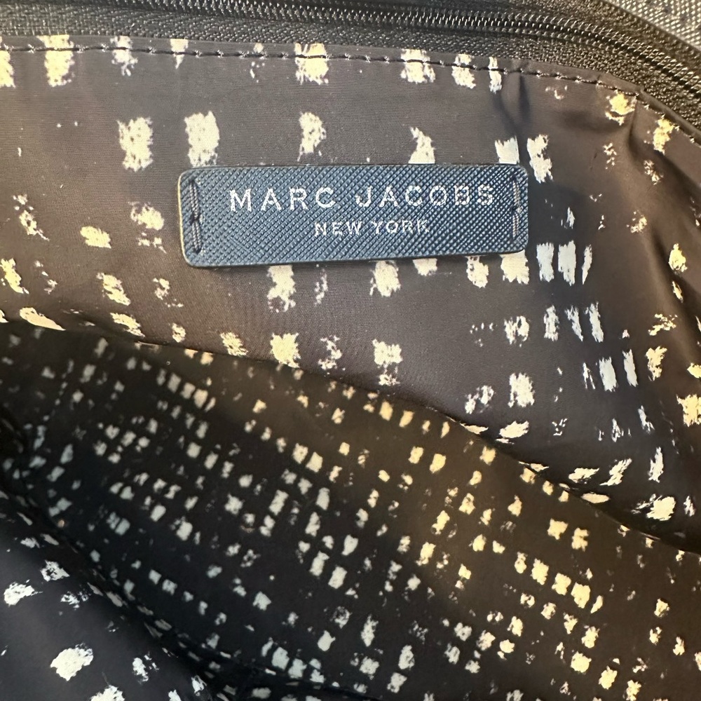 Marc Jacobs Navy Blue Saffiano Leather Large Tote Shoulder Bag - Picture 12 of 16